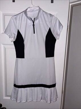 White and Black Contrast Short Sleeve Dress
